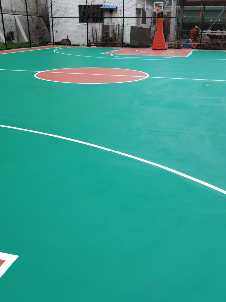 惠来 球场长期使用易出现地面开裂